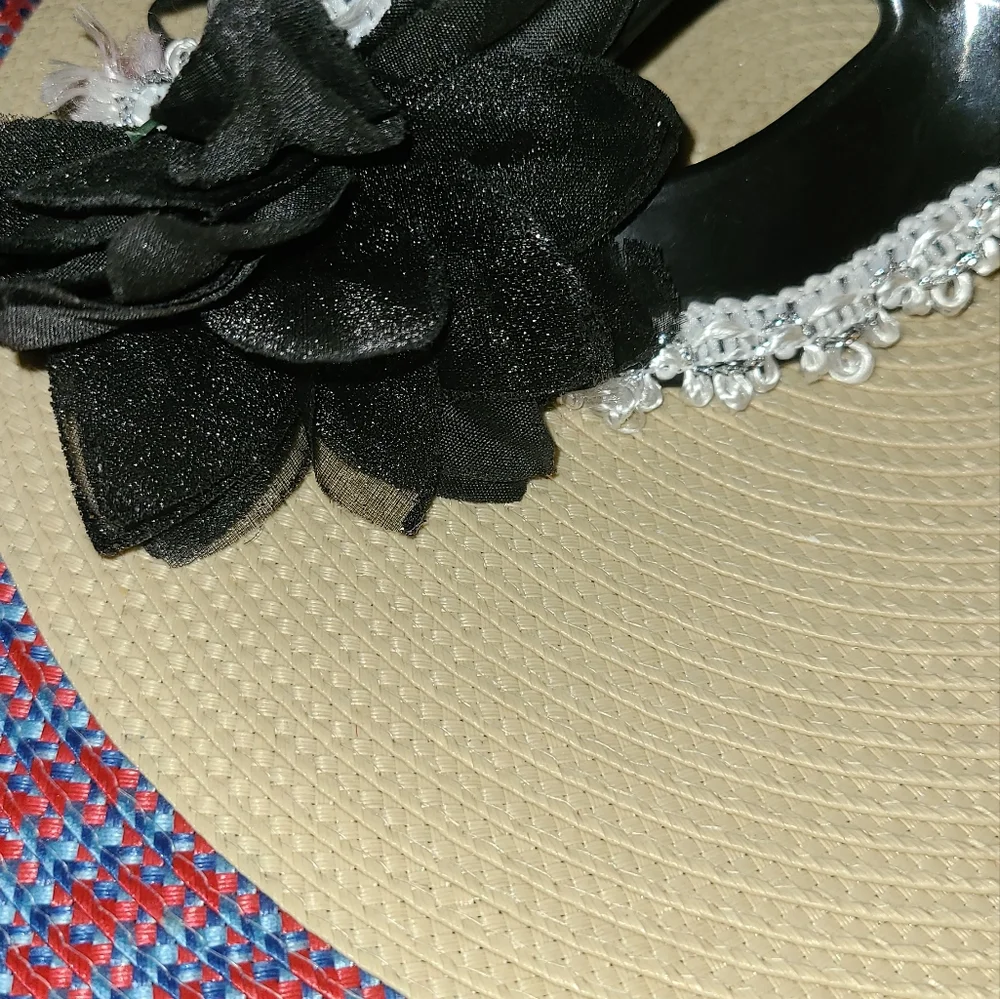 Mardi Gras .Mask.Color black